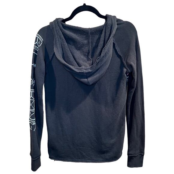 BILLABONG Dark Gray Hoodie Pullover with Tribal‎ Design Women’s Small (c-68) - Picture 2 of 4